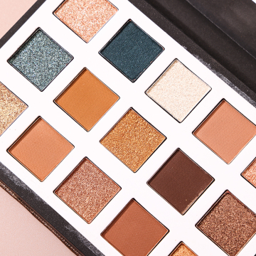15 palette di ombretti opachi nudi luccicante con specchio