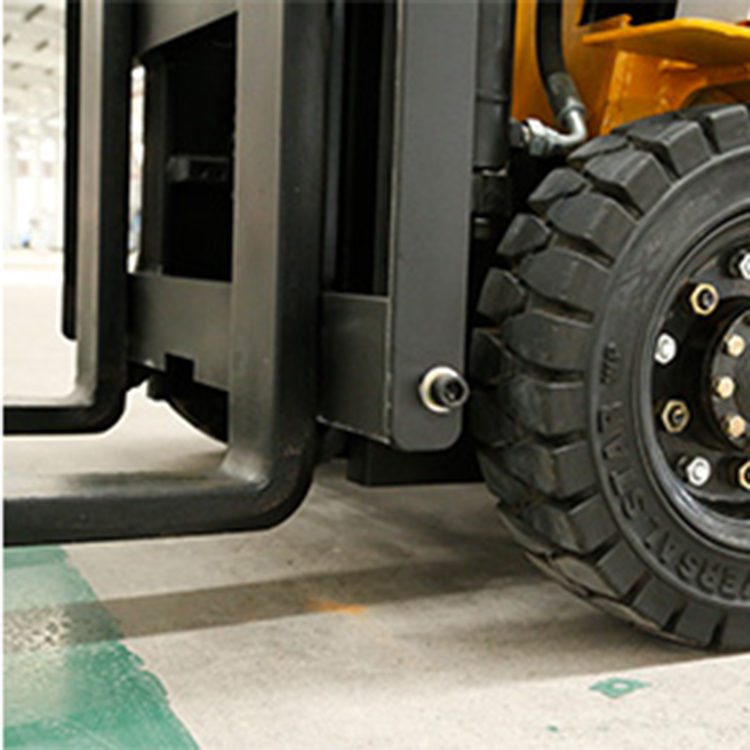 Electric Forklifts