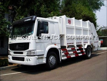 4x2 Sinotruk Compressed Garbage truck 10 cube