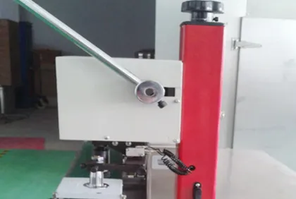 10 - 35ml Oral Solution Hand Crimping Machine, Oral Liquid Pharmaceutical Filling Machine