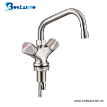 Wall-mounted Single Hole Faucet