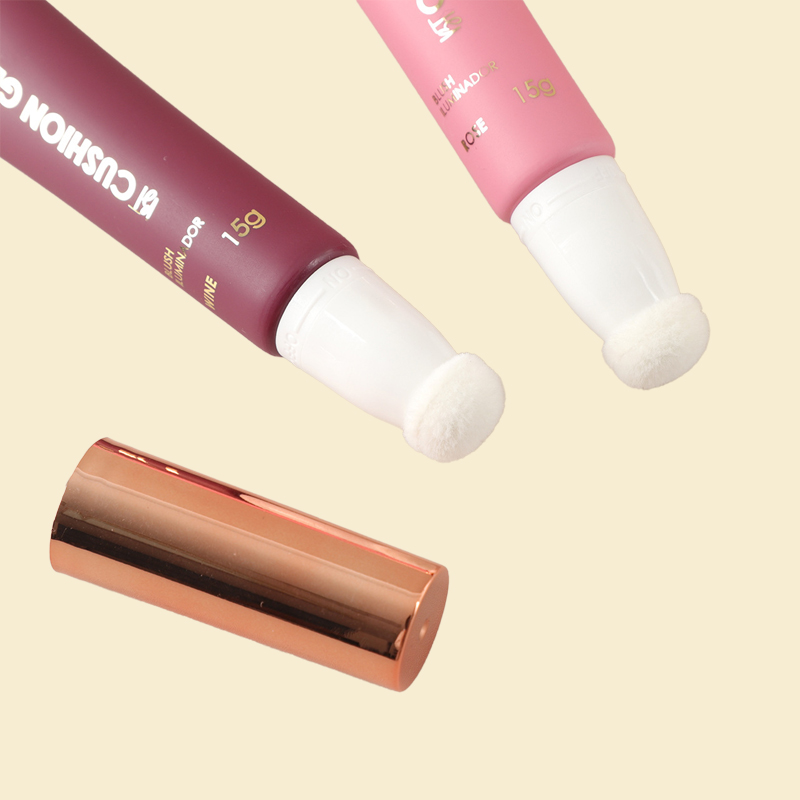 Wholesale Empty Liquid Blush Concealer Tube with Sponge