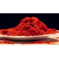 Bubuk paprika berwarna merah