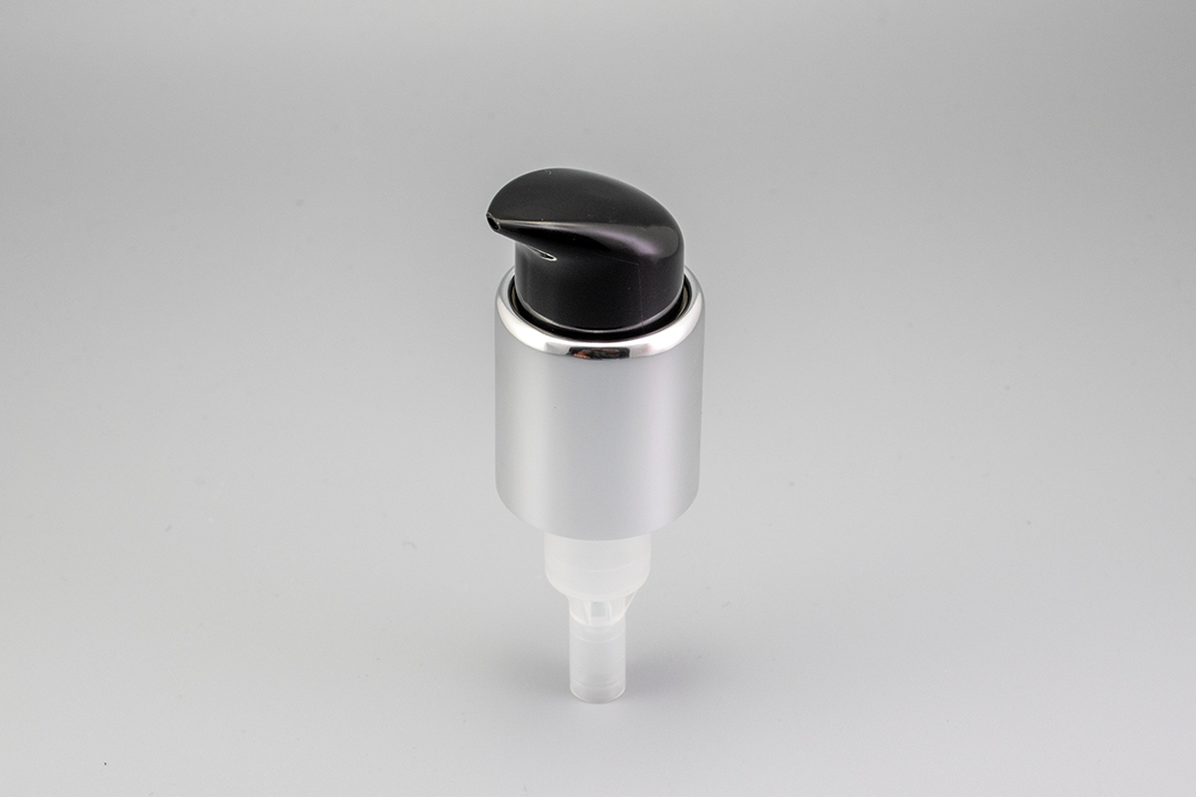 24/410 Shiny Silver Left-Right Locking Pump for Serum & Foundation