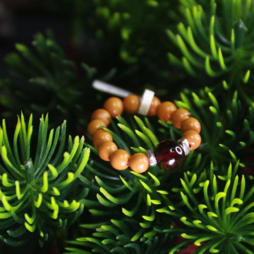 Anillo para mujer con incrustaciones de jade y cuentas de semillas neochinas