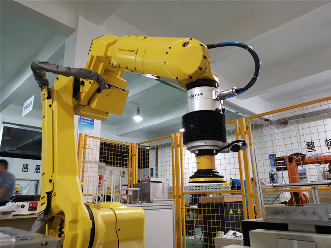 Robotic automation grinding system robot