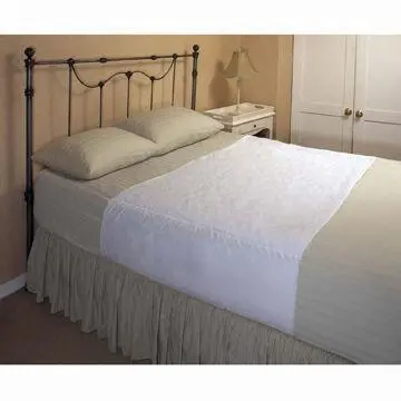 Quilted waterproof saddle mattress pad