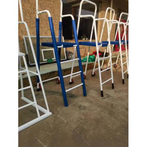 simple folded volley umpire chair