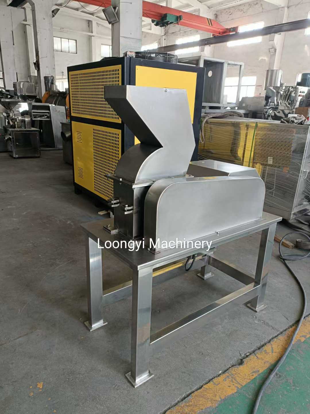 เครื่องบดใบไม้ leaf crusher
