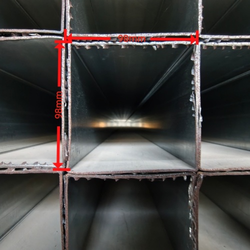 Verzinktes Vierkantrohr 98*98*1,4 mm