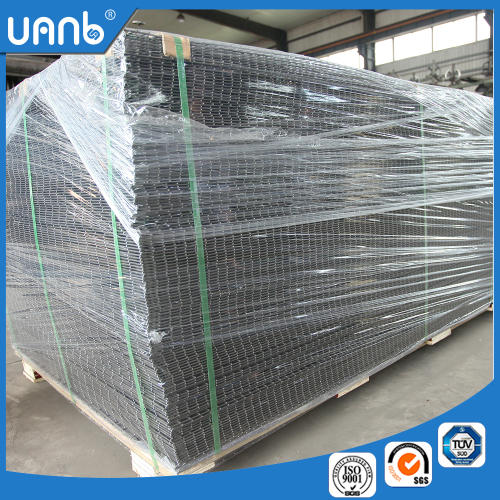 Wholesale China galvanized steel welded wire mesh