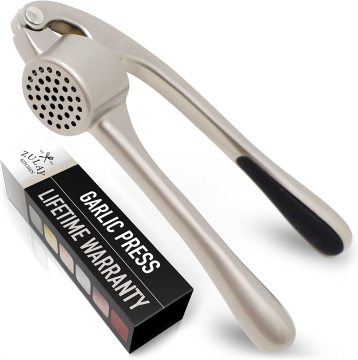 High-Quality Garlic Press - Chrome-Faced Zinc Alloy Manual Kitchen Tool