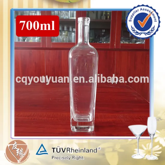 High quality 700ml whiskey glass bottle supplier in China
