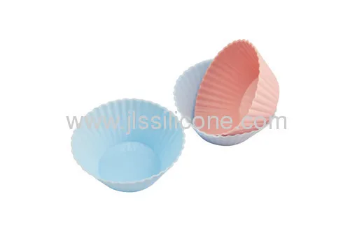 Middle Sized Silicone Bakeware Cupcake Baking Mold 