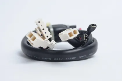 Air conditioning compressor connecting wire