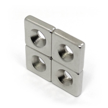 Magnet N35 30x10mm của N35 30x10mm với lỗ 6 mm