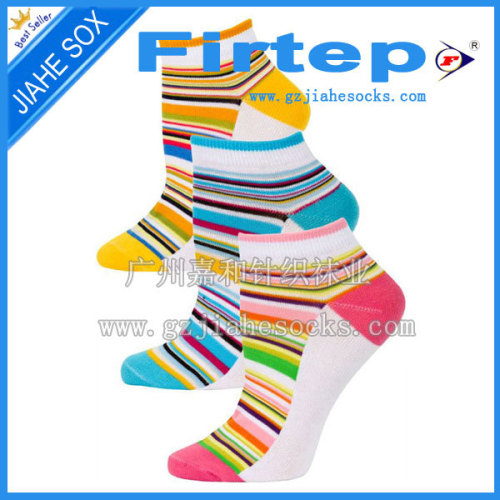 Good quality color stripe pattern women ankle socks