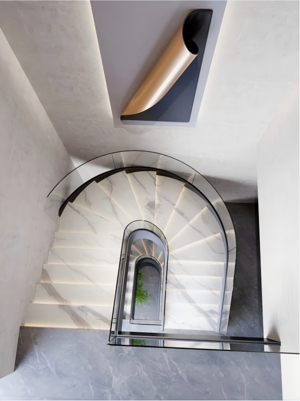 Curved transparent laminated glass