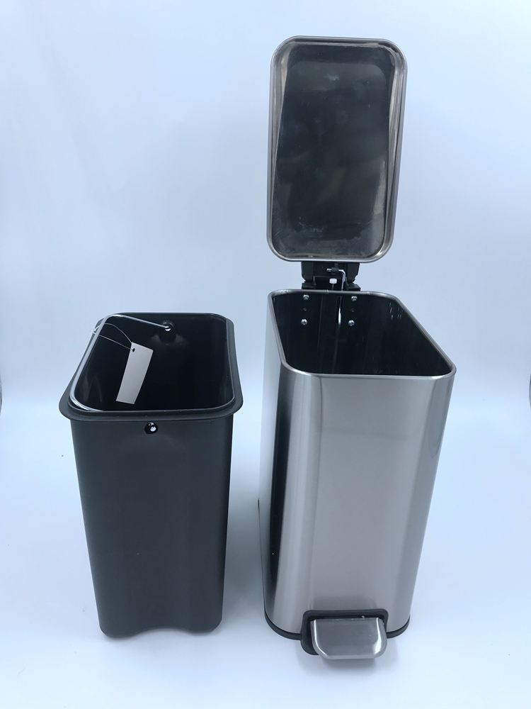 Stainless Slim Step Trash Can