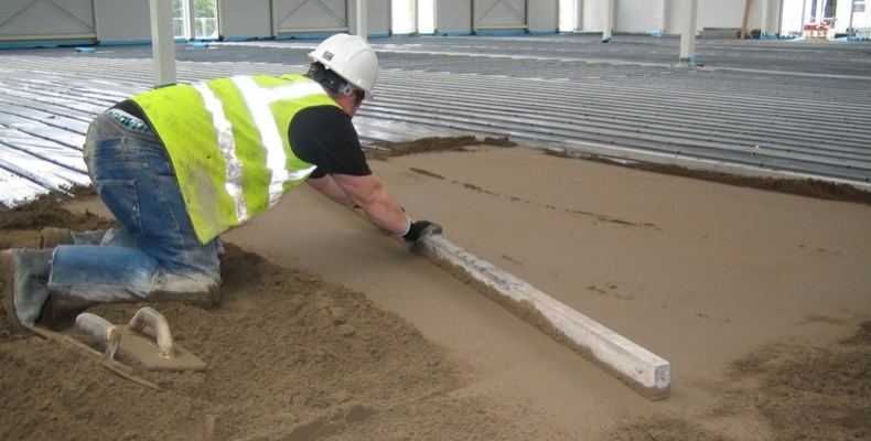 how to use Aluminium screeding edges