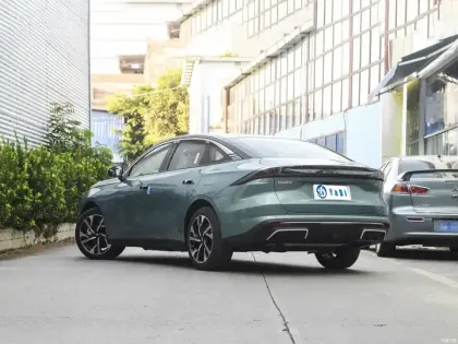 2025 Geely Yinhe Galaxy L6 Hybrid Super Car Specifications