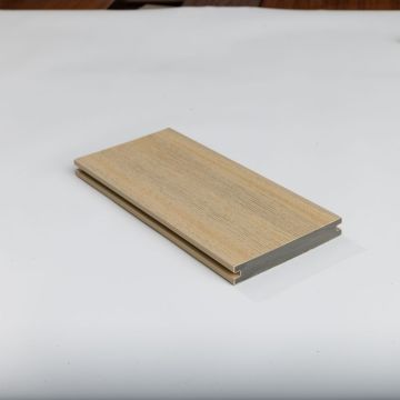 Outdoor anti-slip waterproof co-extruded decking