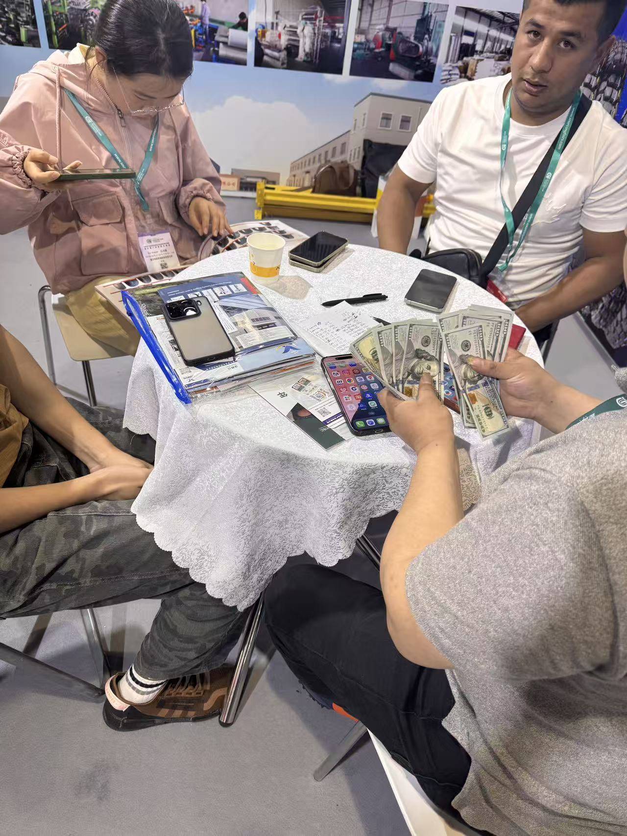 Booming Order Signing Boom at Canton Fair! Global14