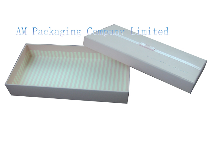 Customized High Quality Paper Gift Box (AM140516015)