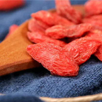 Dried Plump Attentive Medlar goji berry