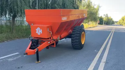 Orchard manure truck paddy field manure truck