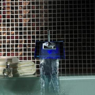 2014  Color Change Luxury Glass Square Led Bathroom Faucet