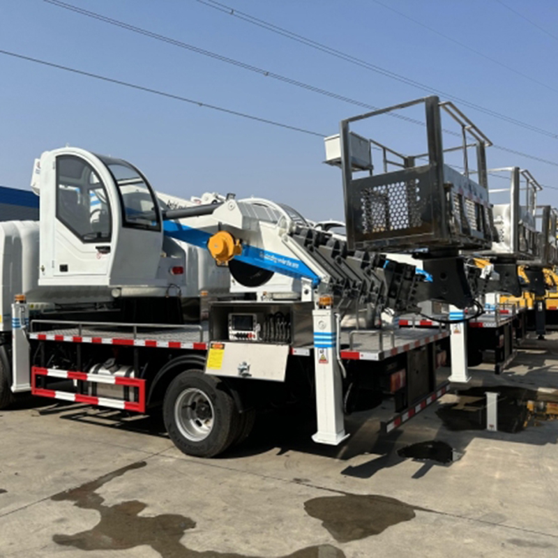 Versatile 28m Aerial Platform Truck HOWO SINOTRUK GKS28 4x2