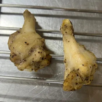 Black Pepper Roasted Chicken Drumettes with Bold Flavor