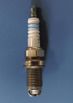 BOSCH Spark plug FLR7DC+ 7 7402  OE 0242235668