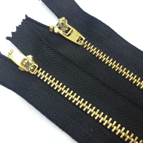 Discounts golden metal zippers for merchandise