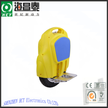 Transformador forma Scooter eléctrico con 3 ruedas