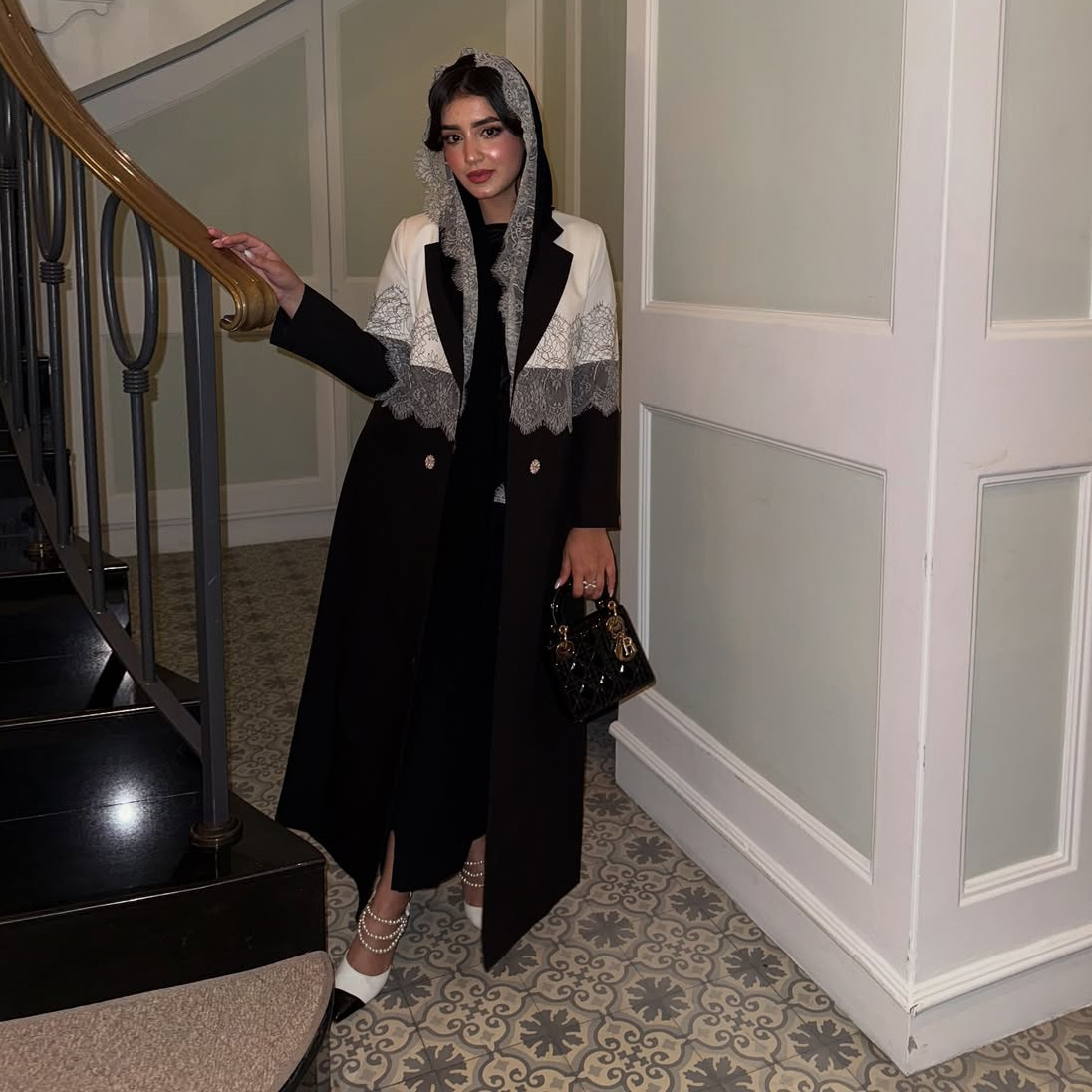 Lace Trim Open Abaya With Scarf Style