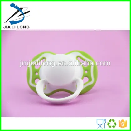 Customized bpa free silicone baby pacifiers soothers