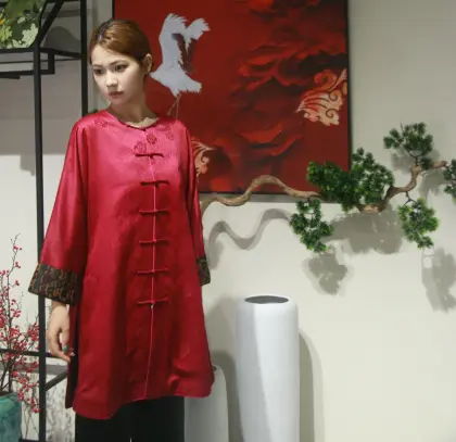 Heritage Silk Tang Seal Long Sleeve Top