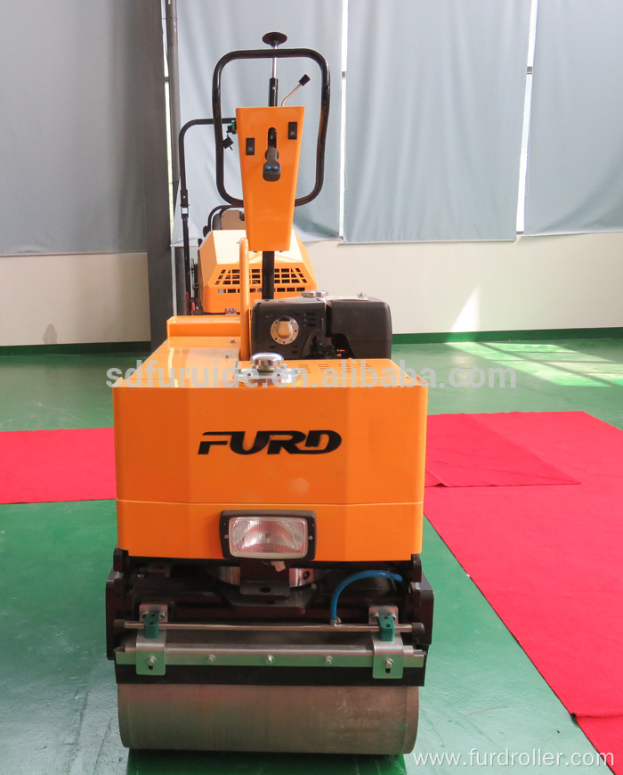 Hydraulic Control Walker Behind 800Kg Honda Vibrator Road Roller (FYL-800)