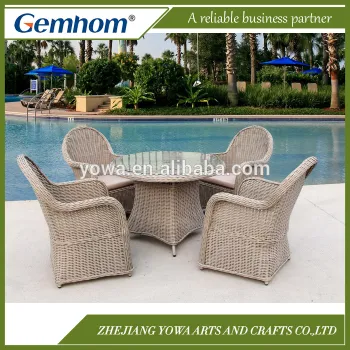 Gemhom 105cm Round 4 Seater Imperial Dining Set