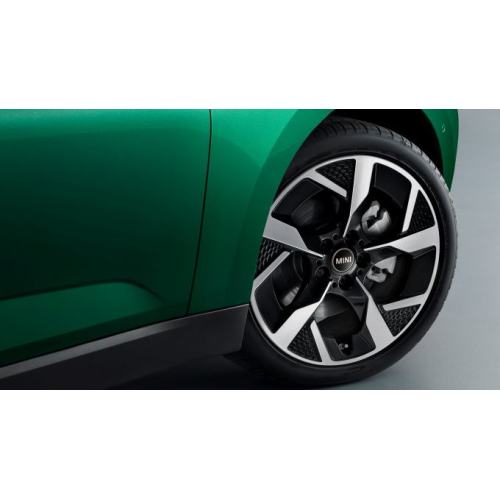 2025 Light Chaser 456 км Mini Cooper E Classic