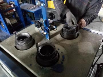 Steel Mesh Scourer Machine