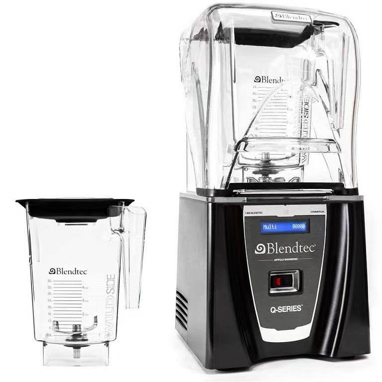 818 Blender with Silent Cover