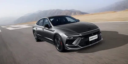 Wholesale Cheap Used Right Hand Drive Electric Hyundai Sonata 2018 New Energy Vehicles 2024
