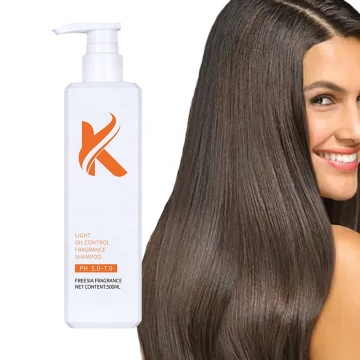 OEM roosbesturing Anti-buildup verduidelijkende shampoo voor het gladmaken van kapsels
