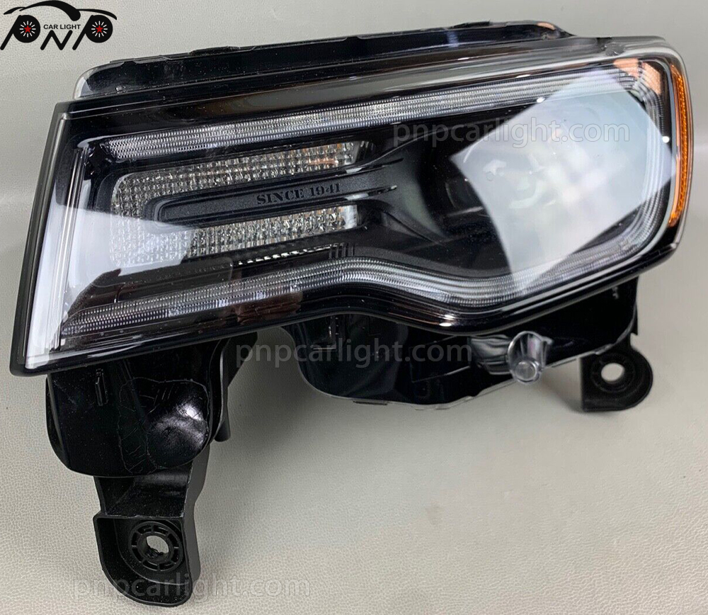 2013 Jeep Grand Cherokee Headlights