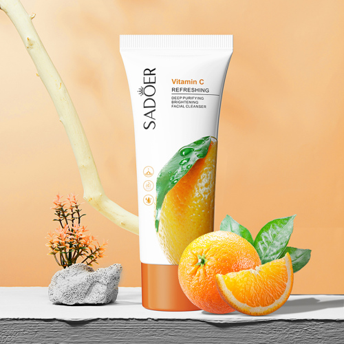 Refreshing hydrating Exfoliating Vitamin C Facial Cleanser