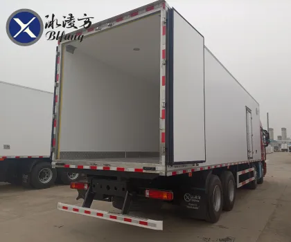 400HP Cummins FOTON 31T Refrigerated Truck for Vegetable and Ice Cream Transportation