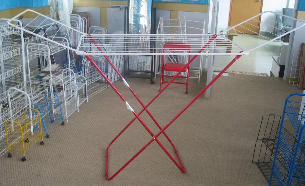 Soporte para secadora de tela roja